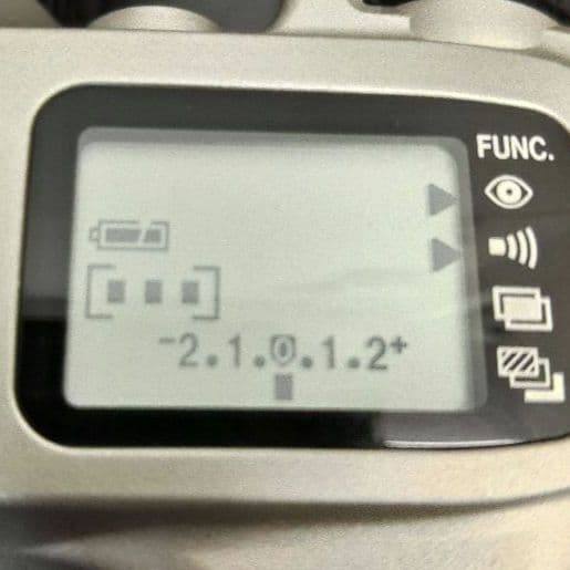 【キャノン】　Canon　フィルム 一眼レフ　EOS Kiss　(初期動作OK)