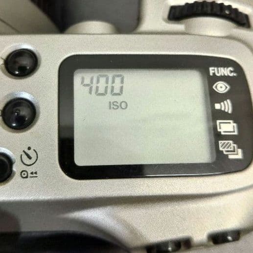 【キャノン】　Canon　フィルム 一眼レフ　EOS Kiss　(初期動作OK)