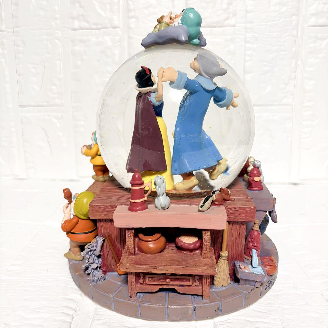 ディズニー　白雪姫　7人の小人　スノードーム　オブジェ