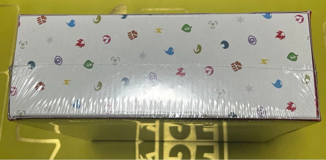 ファミリーポケモンカードゲーム　サンアンドムーン　新品未開封