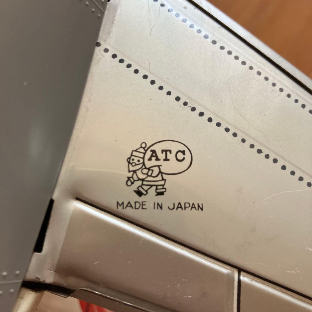 日本航空のジャンボジェット機　ブリキ模型