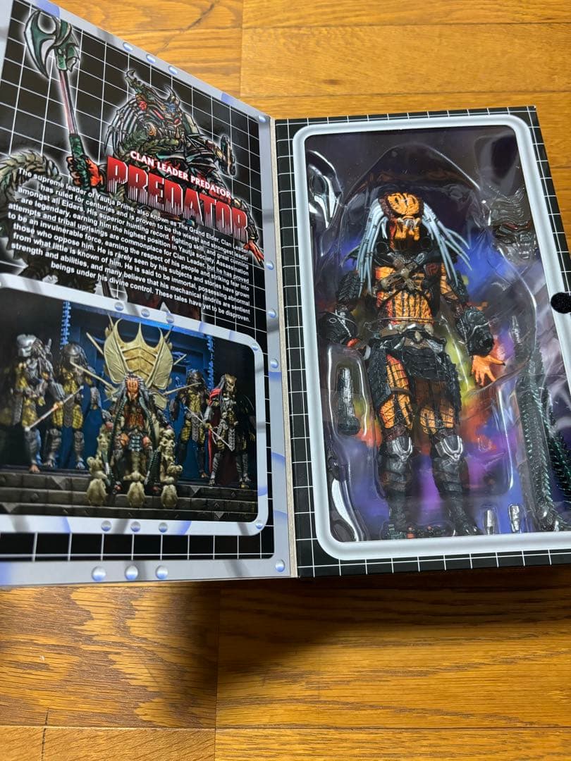 neca クランリーダープレデター　フィギュア