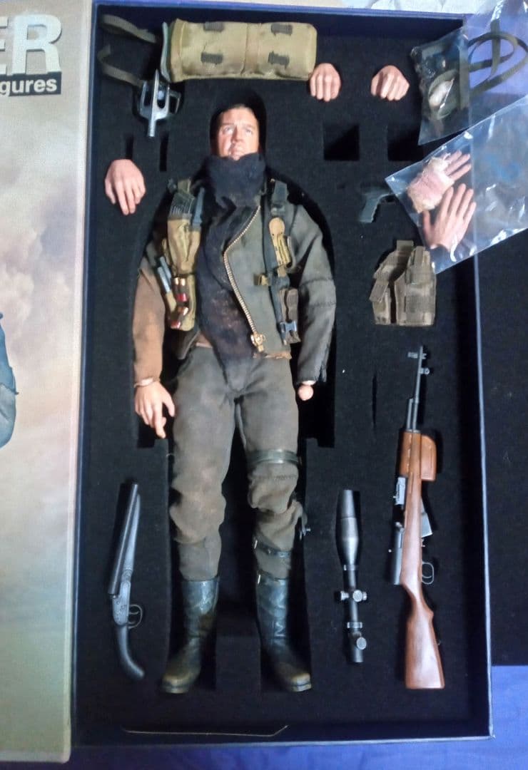 1/6 MADMAX FURYROAD 二代目MAXトム・ハーディ似フィギュア