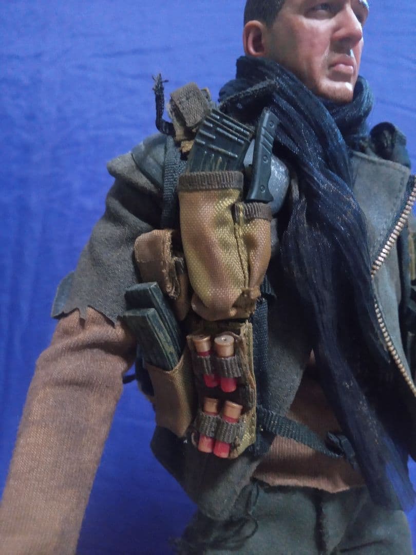 1/6 MADMAX FURYROAD 二代目MAXトム・ハーディ似フィギュア