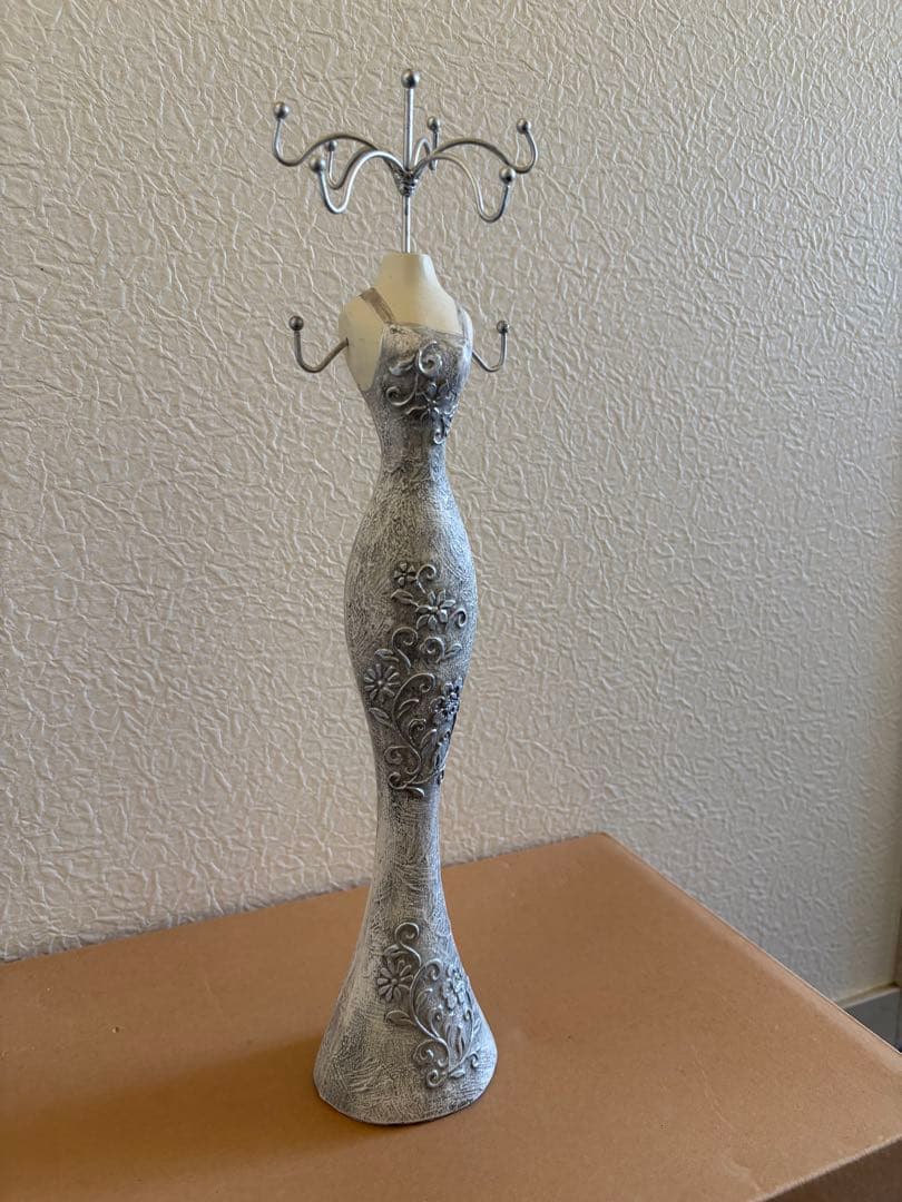 フランスで買ったアクセサリースタンド