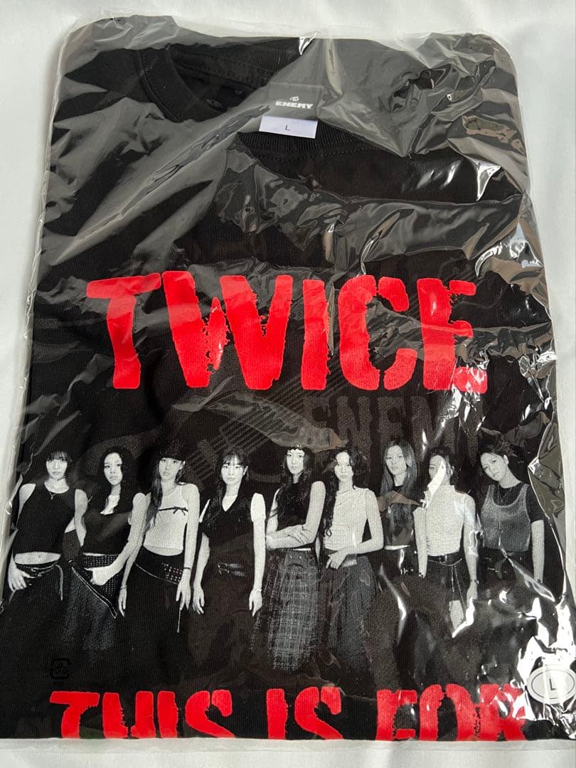 新品未開封　TWICE 『ENEMY』 PHOTO T-SHIRT Lサイズ