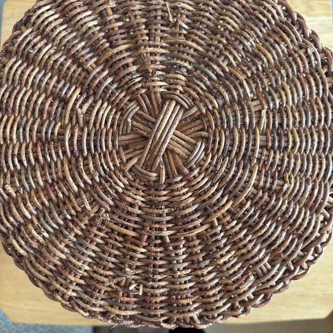 秋田・横手「幻のあけび籠」　希少　縦長丸籠
