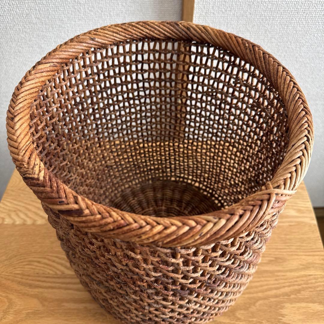 秋田・横手「幻のあけび籠」　希少　縦長丸籠