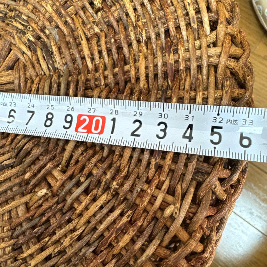 秋田・横手「幻のあけび籠」　希少　縦長丸籠