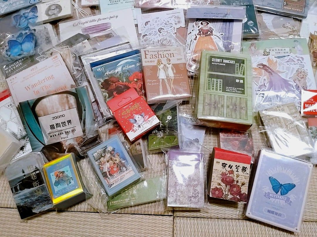 コラージュ素材まとめ売り　ダンボール60サイズ詰め詰めセット