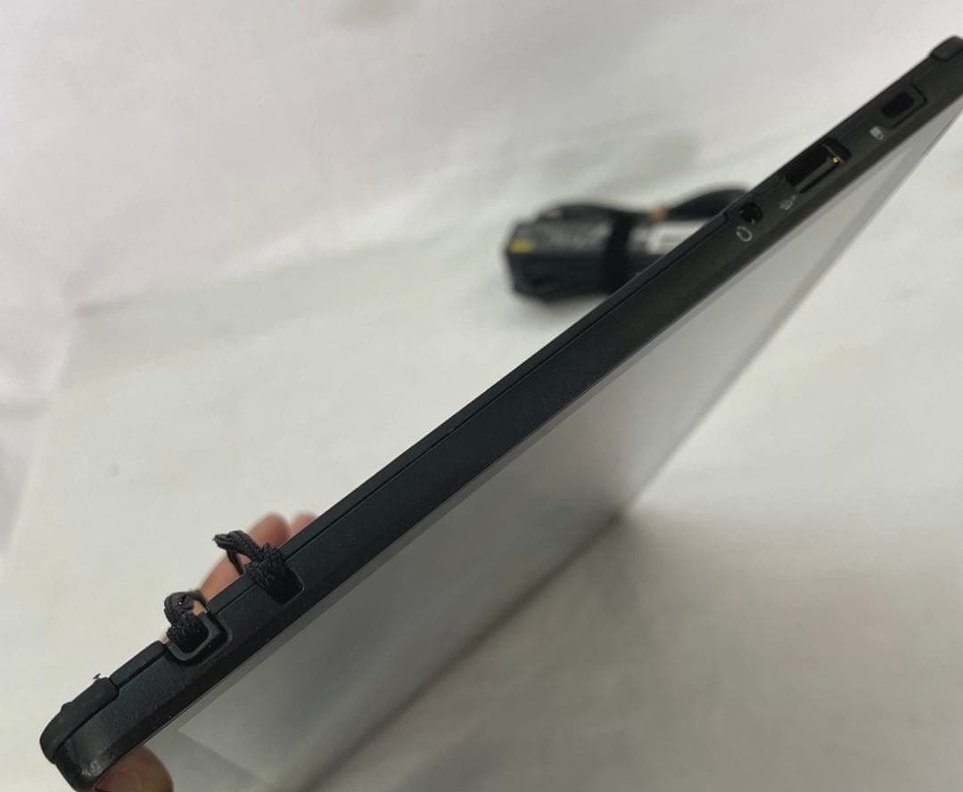 富士通 ARROWS Tab Q739/AE Core i3 8世代　美品