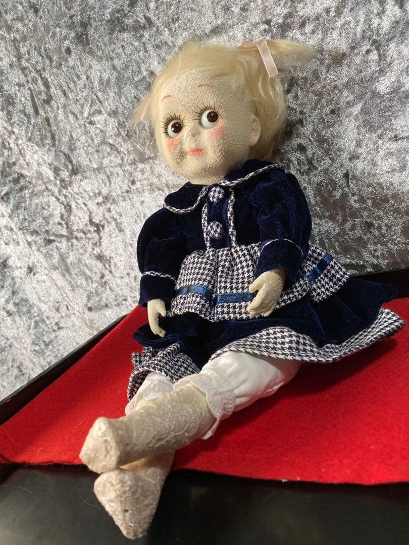 グーグリーちゃん紺色のワンピースハンドメイド