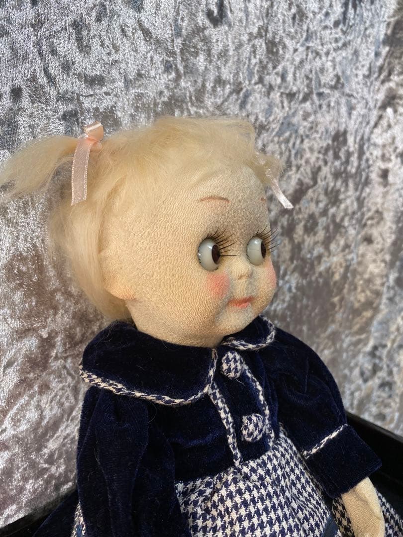 グーグリーちゃん紺色のワンピースハンドメイド