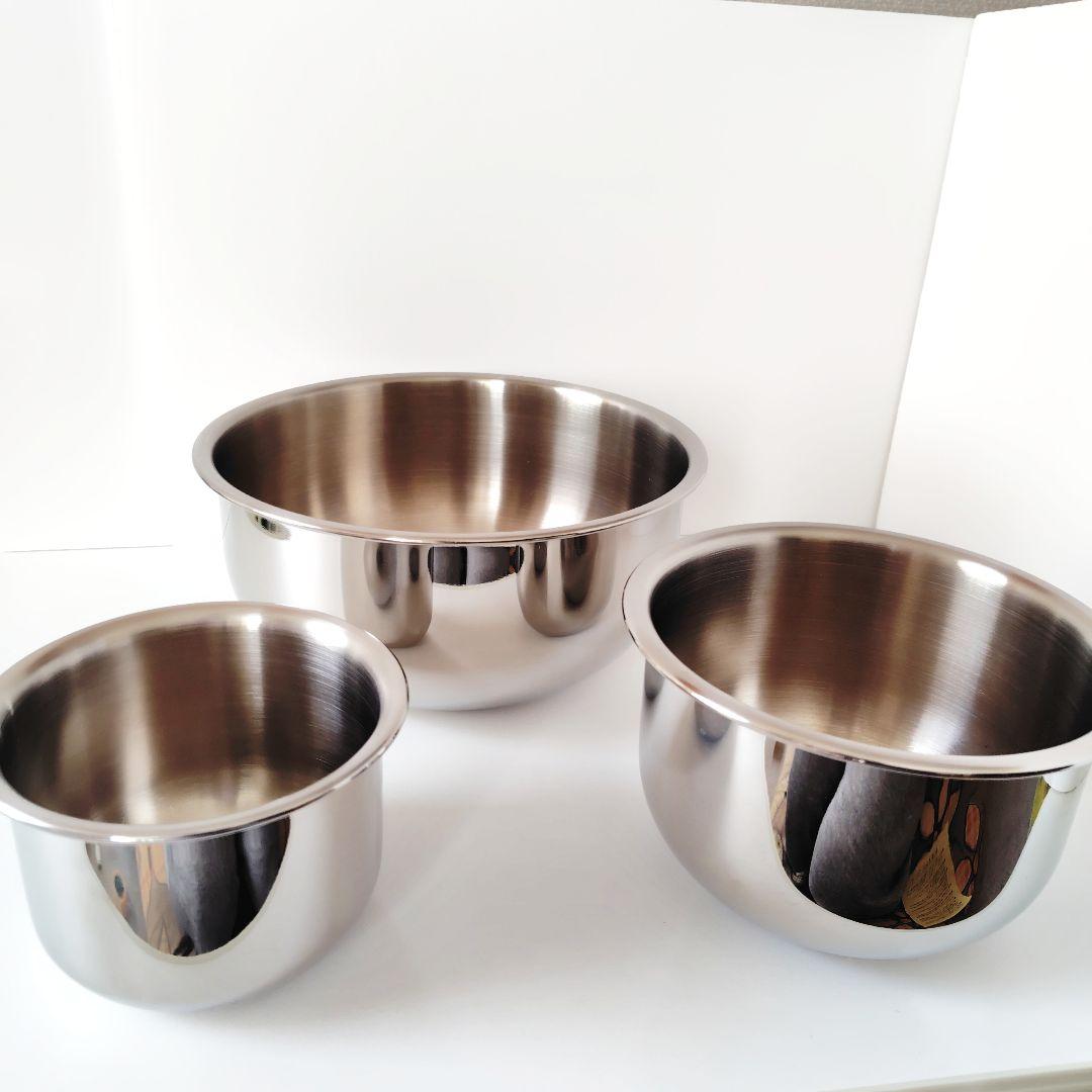 【美品】ABCクッキング／ボウル３点セット＋透明ボウル＆スケッパー　箱付き