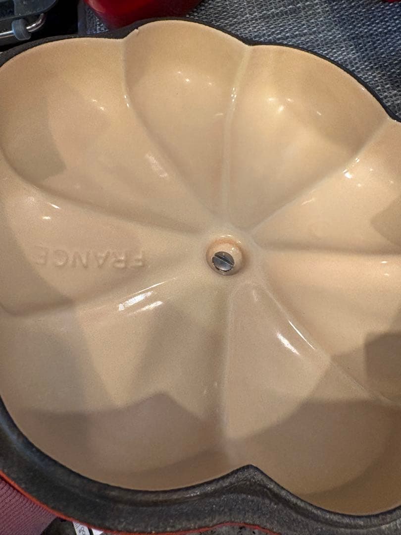 ル・クルーゼ パンプキン型 ホーロー鍋 オレンジ +ココット付き ※説明書あり