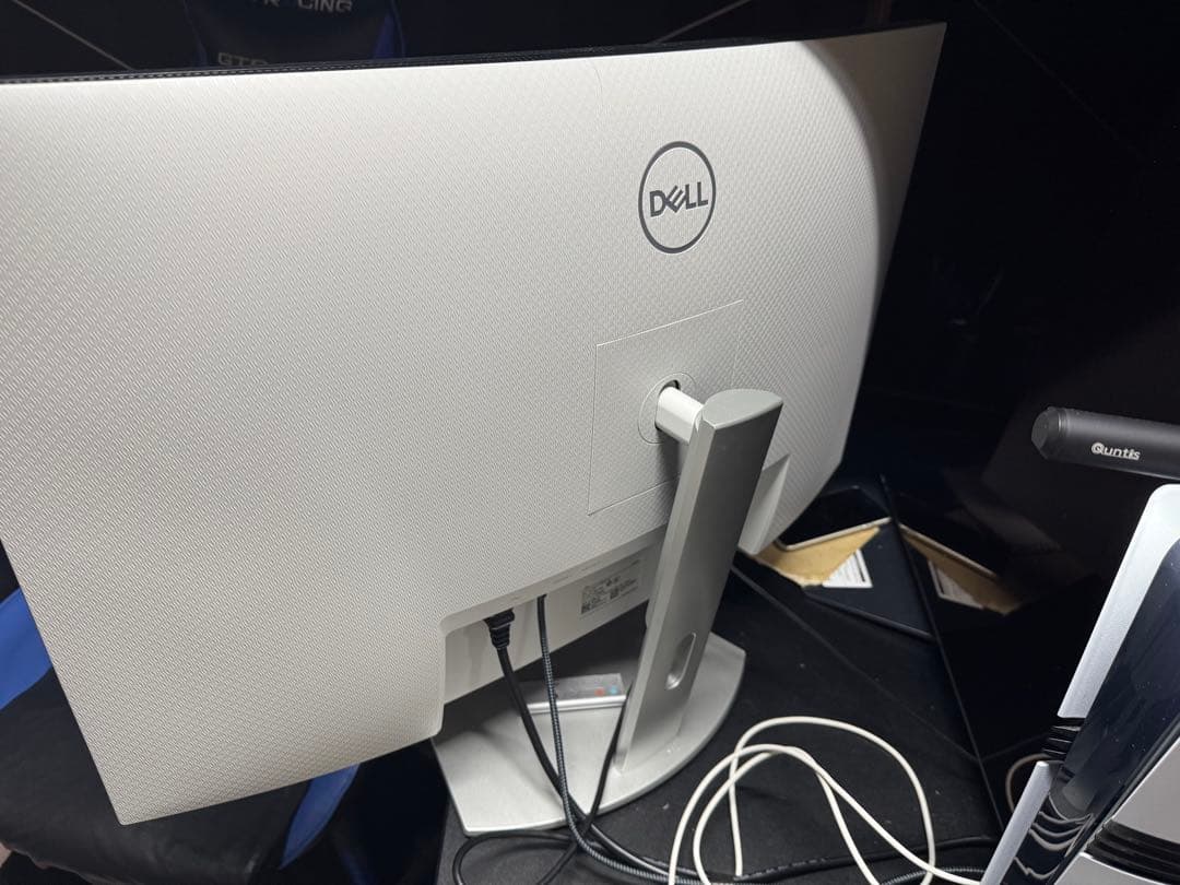 Dell S3221QS 31.5インチ 曲面 4K モニター