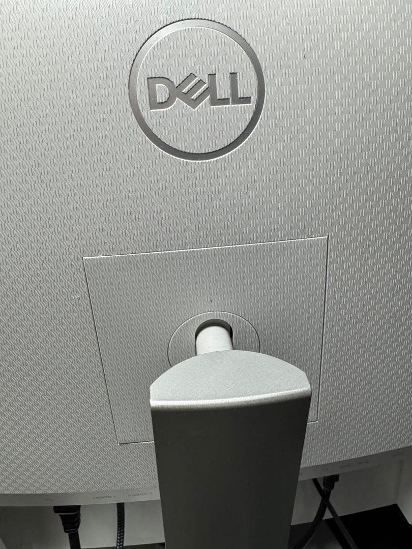 Dell S3221QS 31.5インチ 曲面 4K モニター