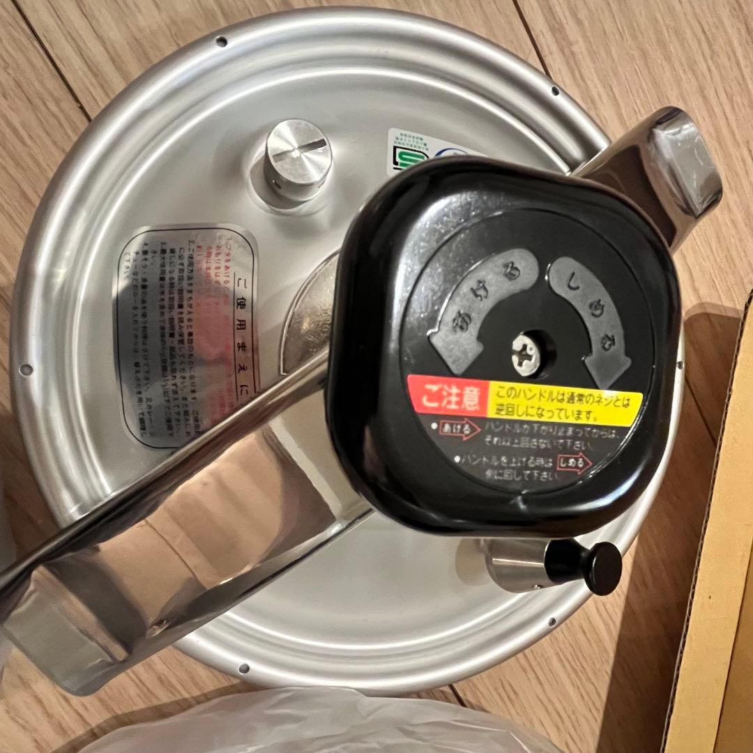 新品未使用　理研 圧力鍋 6ℓ 一升炊 RIKEN 両手鍋 RSK-60