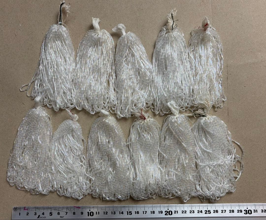 希少　国産　ビーズ　糸　通し　no.31