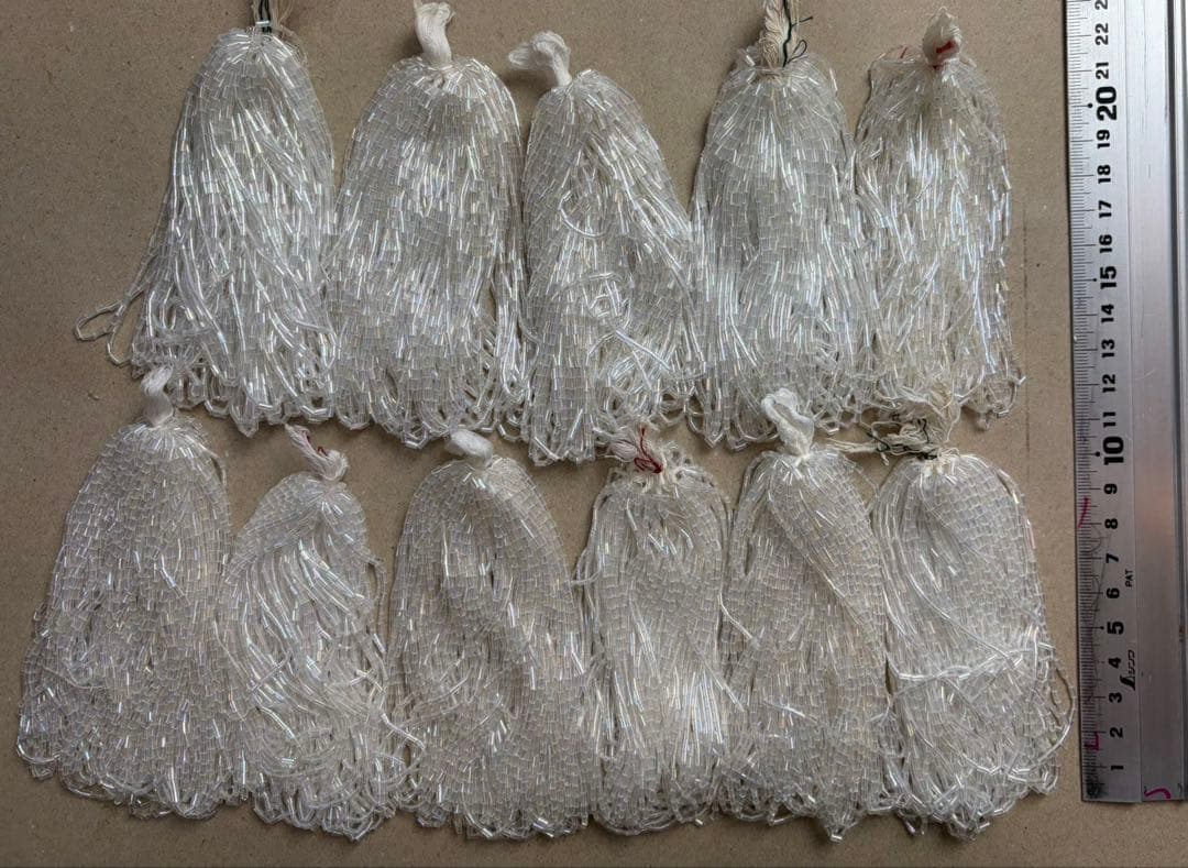 希少　国産　ビーズ　糸　通し　no.31