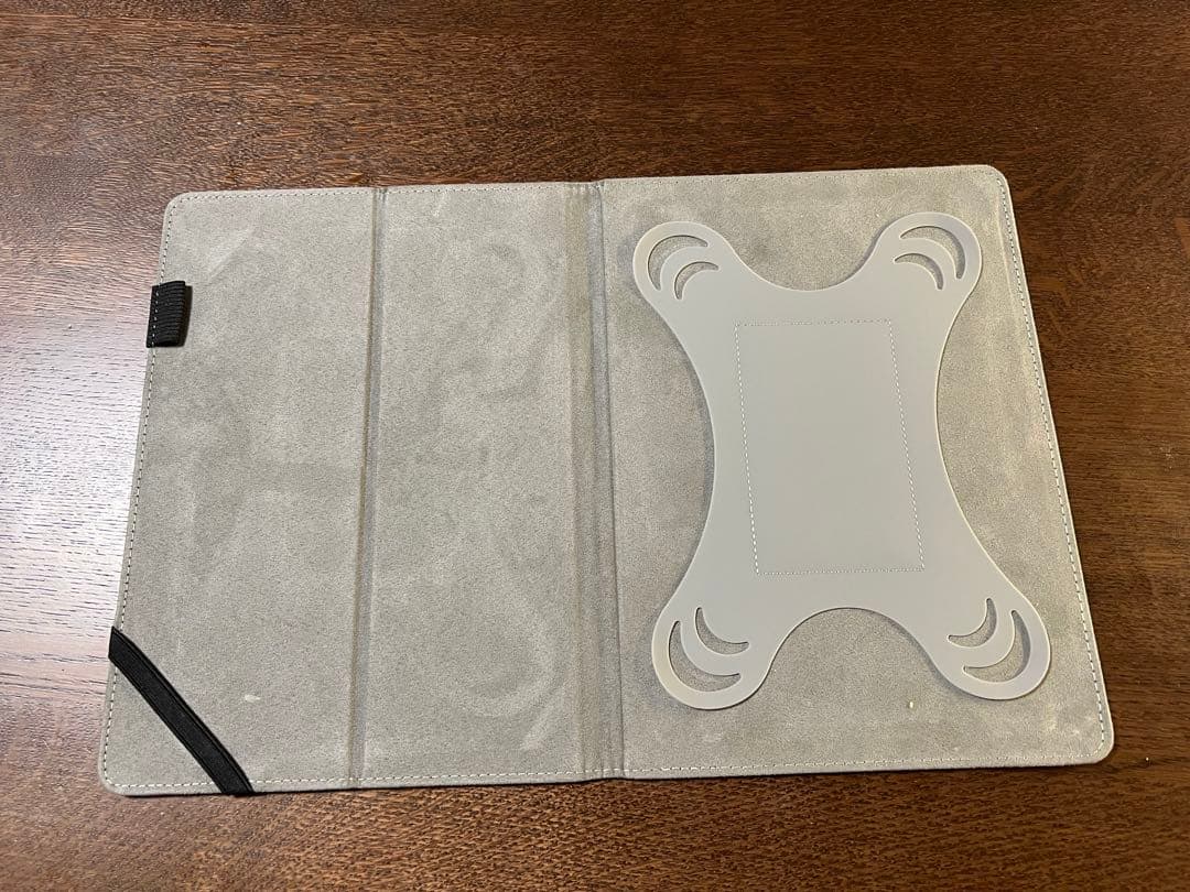 Lenovo Androidタブレット 801LV 32GB 美品　ケース付き