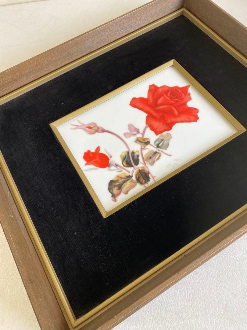 Noritake ノリタケ　陶器製額絵　赤いバラの絵画　木製フレーム