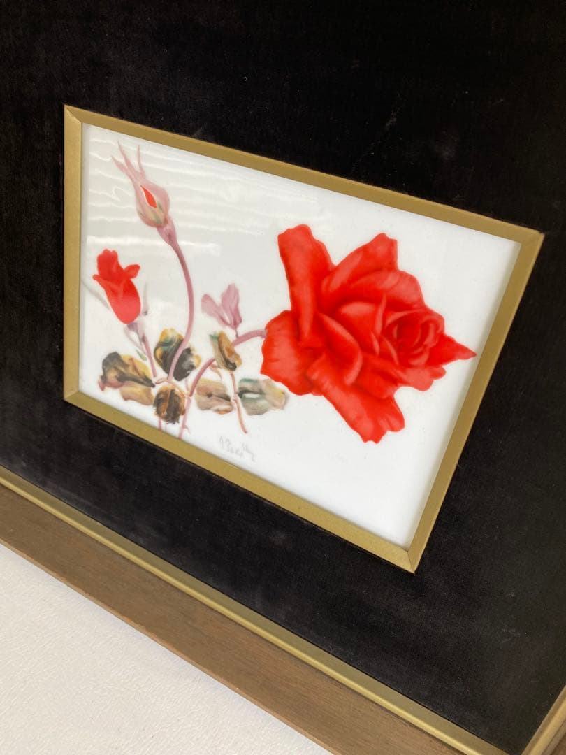 Noritake ノリタケ　陶器製額絵　赤いバラの絵画　木製フレーム