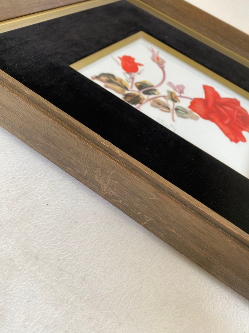 Noritake ノリタケ　陶器製額絵　赤いバラの絵画　木製フレーム