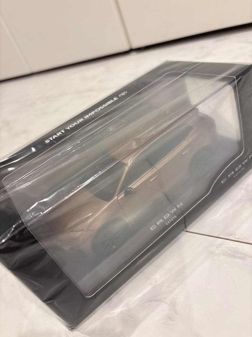 トヨタ　クラウンエステート　プレシャスブロンズCROWN ミニカー 新品