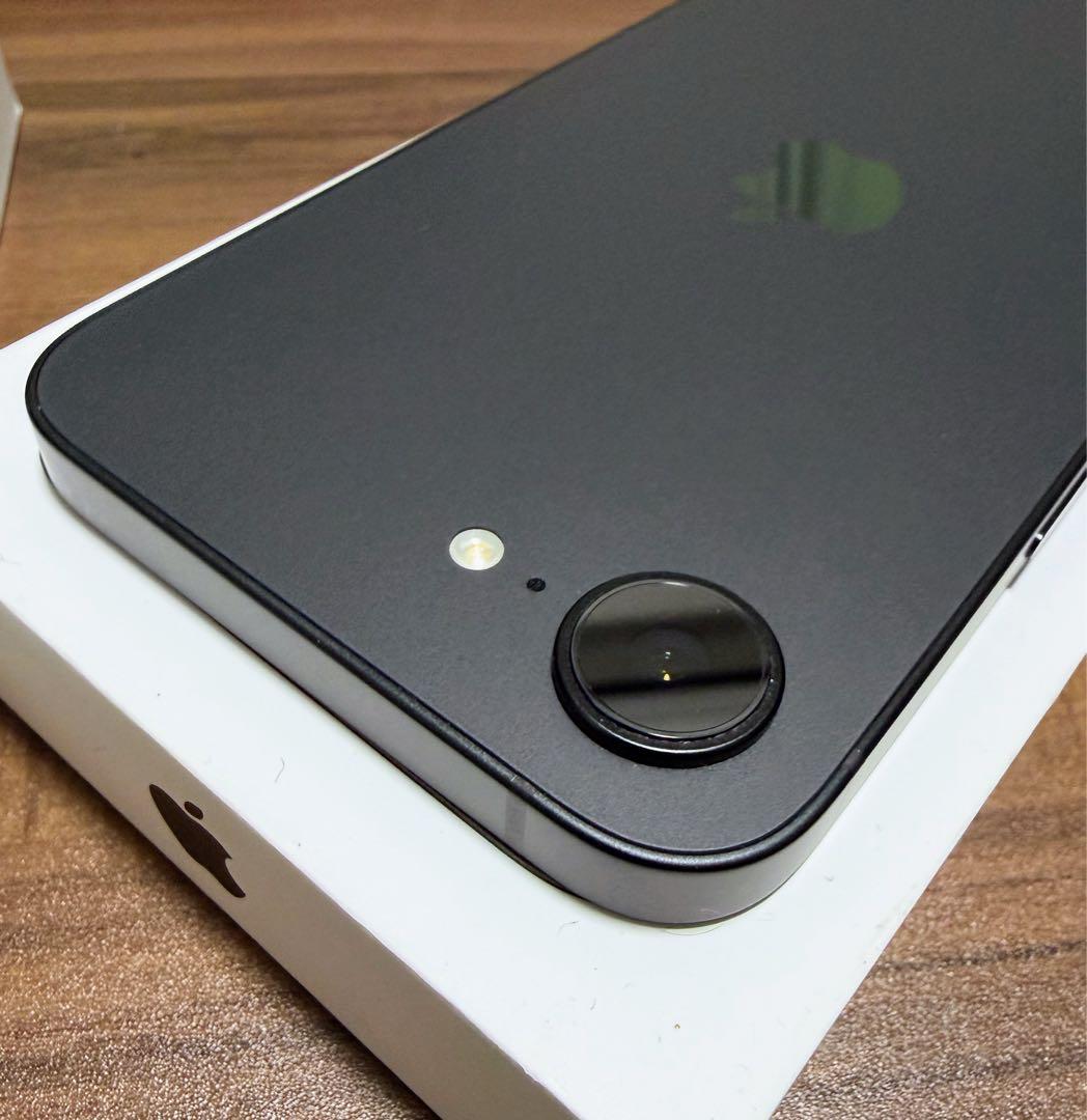 【美品】Apple iPhone 16e ブラック 128GB SIMフリー