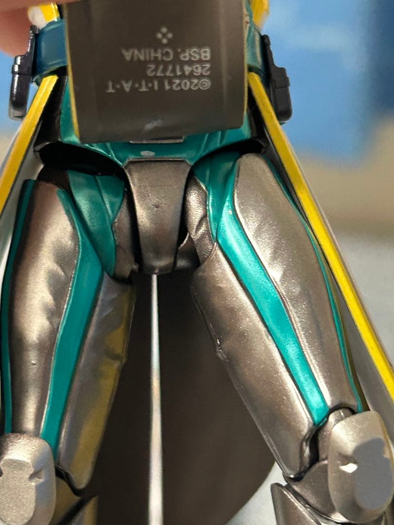 【欠品・塗装ハゲあり】フィギュアーツ　仮面ライダーリバイスセット