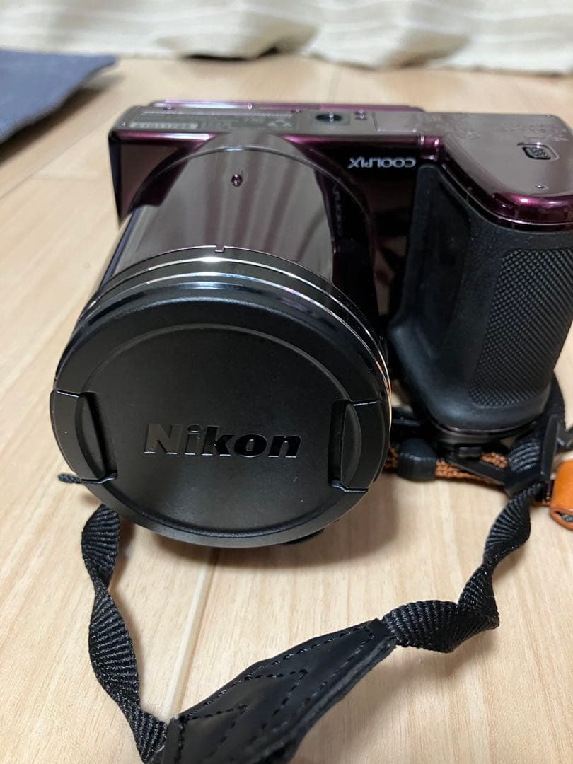 Nikon Coolpix デジタルカメラ 紫色