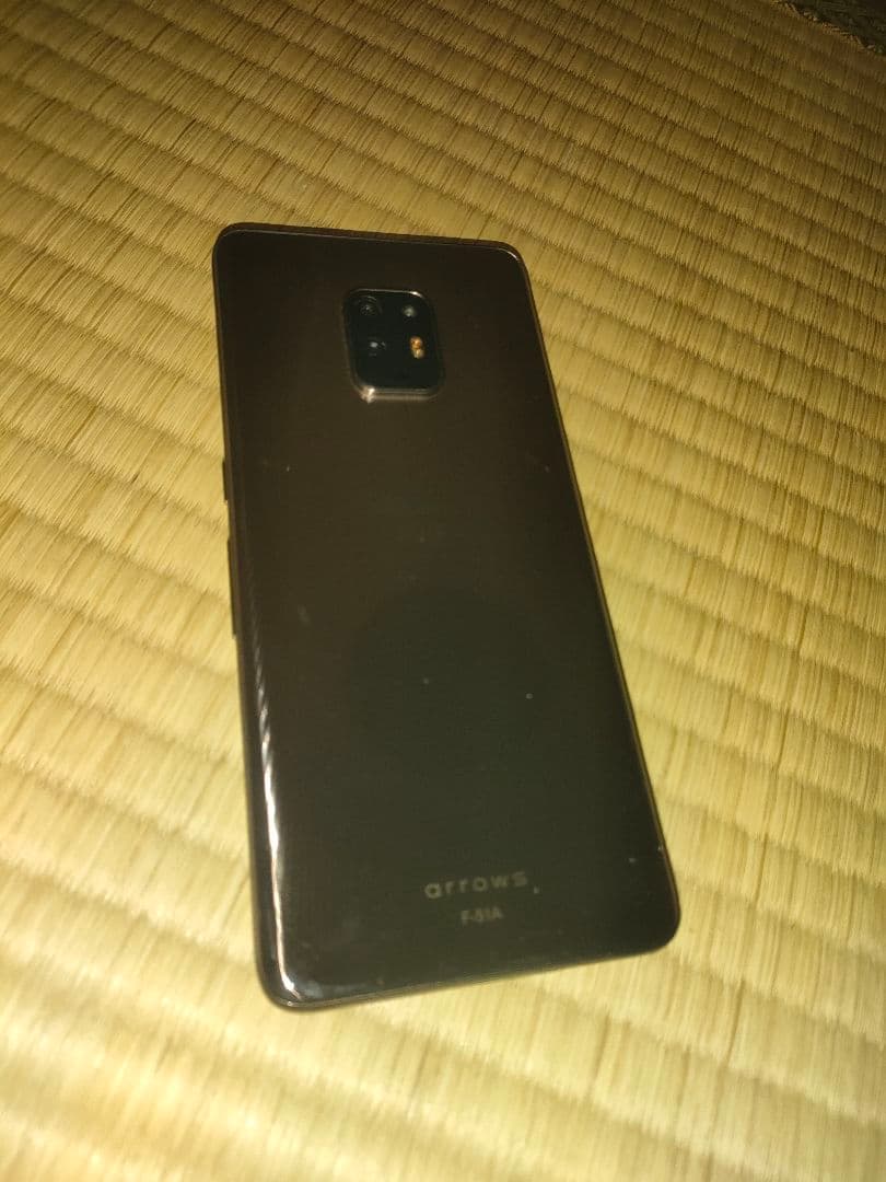 arrows F-51A 5G 本体ジャンク