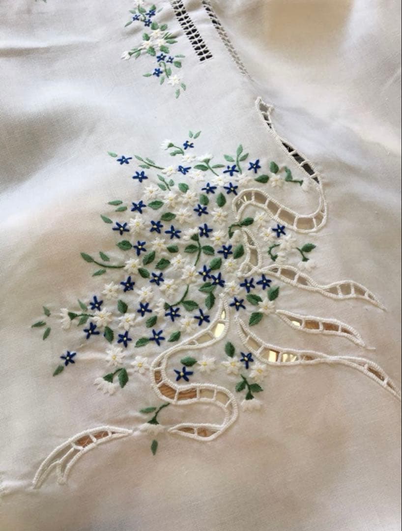 刺繍テーブルクロス250x140cm