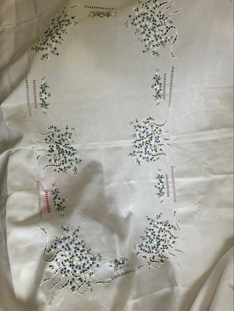 刺繍テーブルクロス250x140cm
