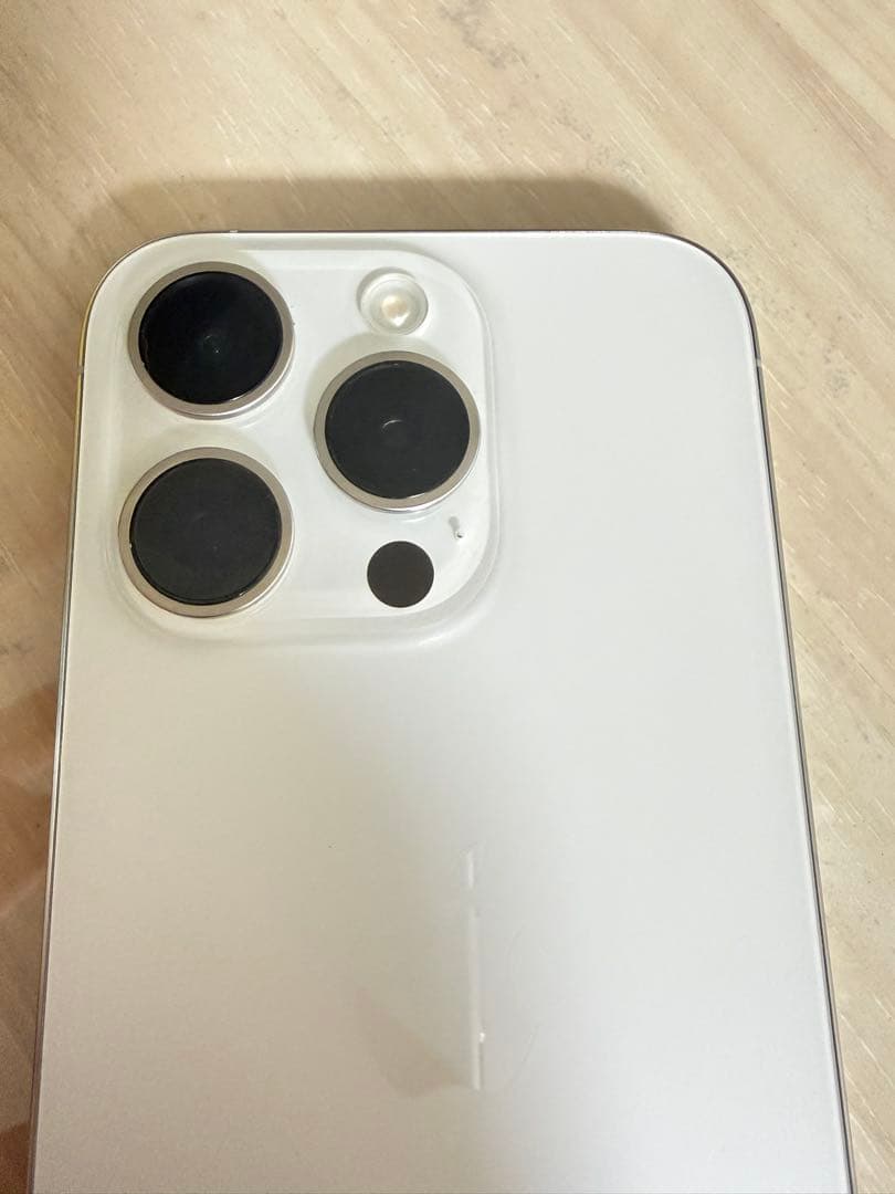 Apple iPhone 15Pro 本体