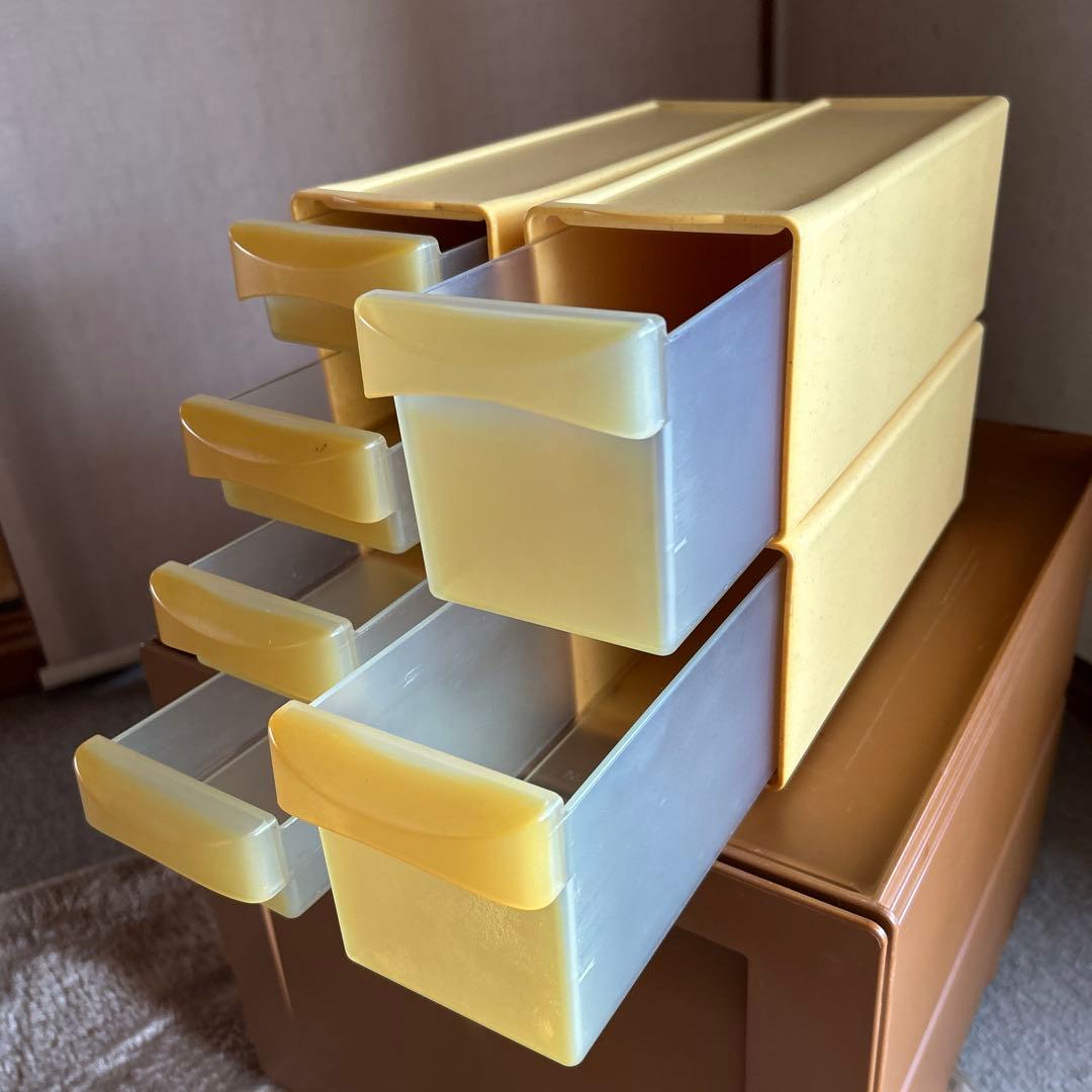 Tupperware マルチオーガナイザー 2段引き出し　扉付き 1個