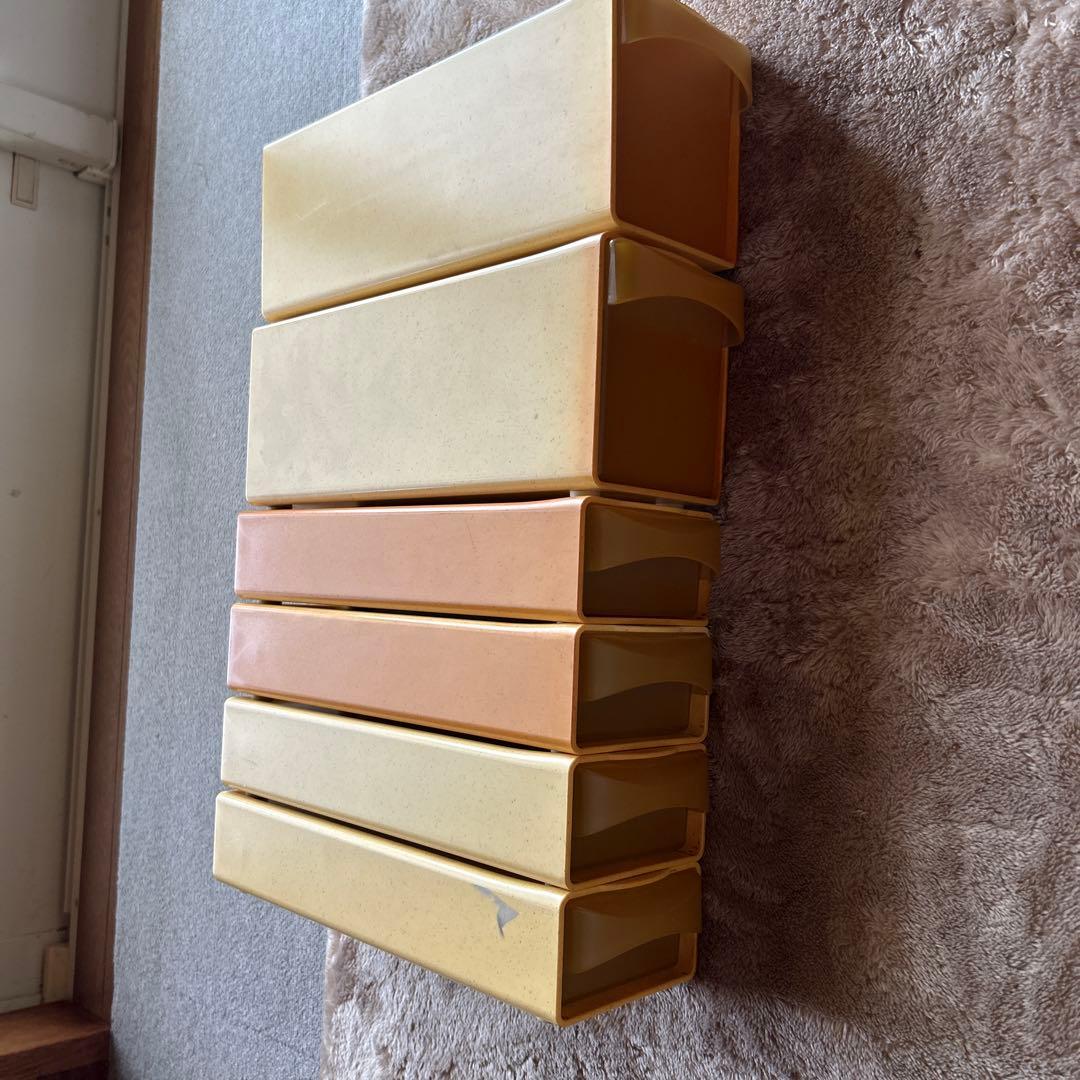 Tupperware マルチオーガナイザー 2段引き出し　扉付き 1個