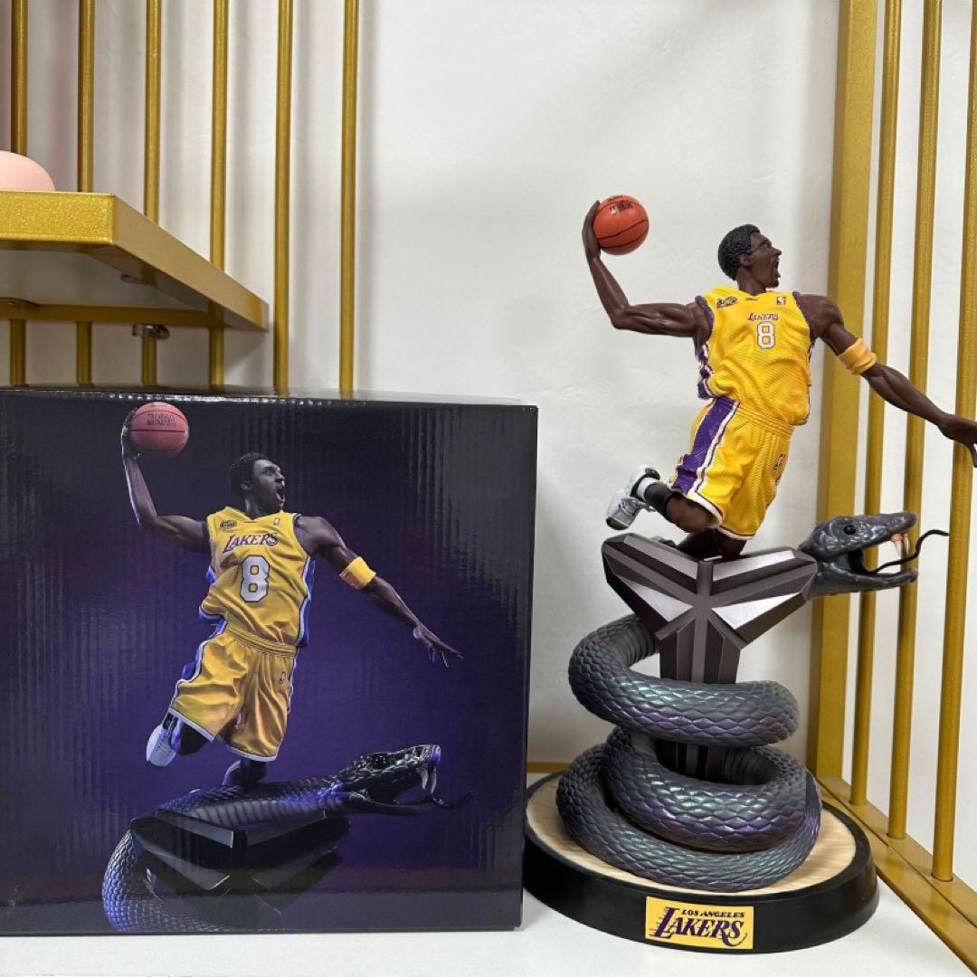 NBA Kobeコービー ブライアント フィギュア 39cm