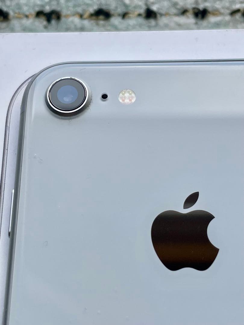 iPhone8 256GBシルバー 美品