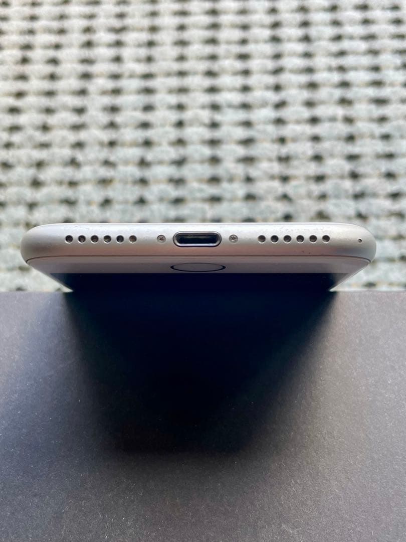 iPhone8 256GBシルバー 美品