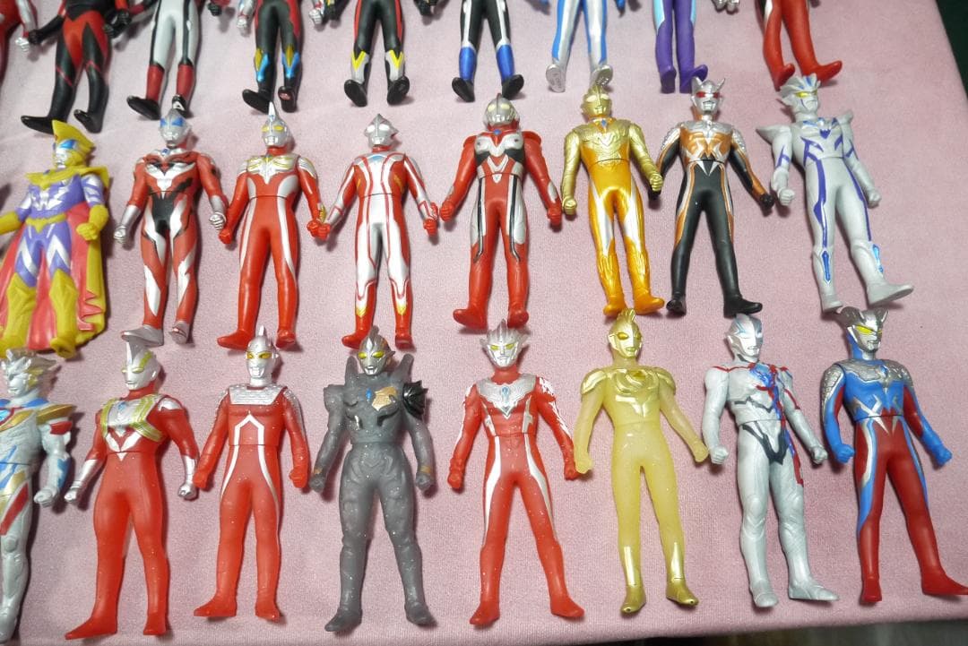 ウルトラヒーローシリーズ500　ウルトラ怪獣シリーズ500　ソフビ75体