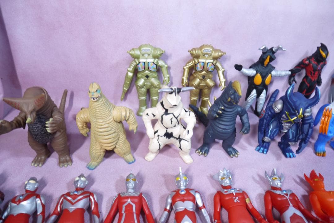 ウルトラヒーローシリーズ500　ウルトラ怪獣シリーズ500　ソフビ75体