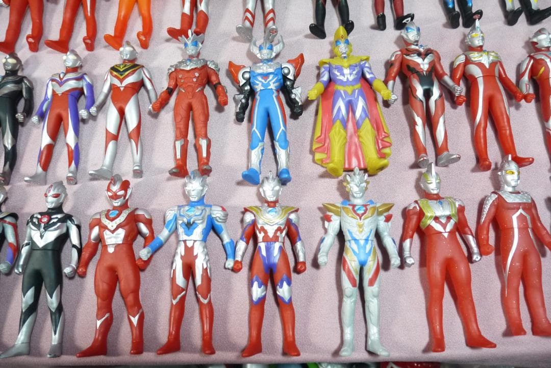 ウルトラヒーローシリーズ500　ウルトラ怪獣シリーズ500　ソフビ75体