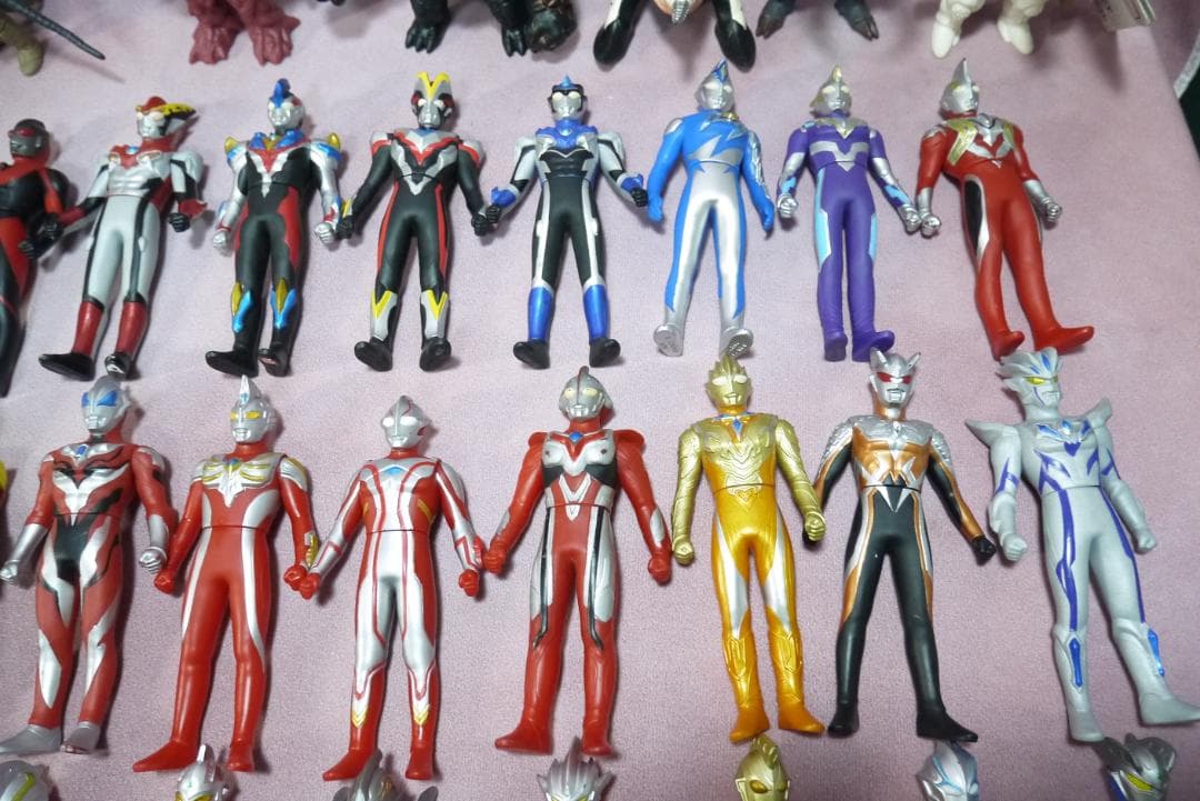 ウルトラヒーローシリーズ500　ウルトラ怪獣シリーズ500　ソフビ75体