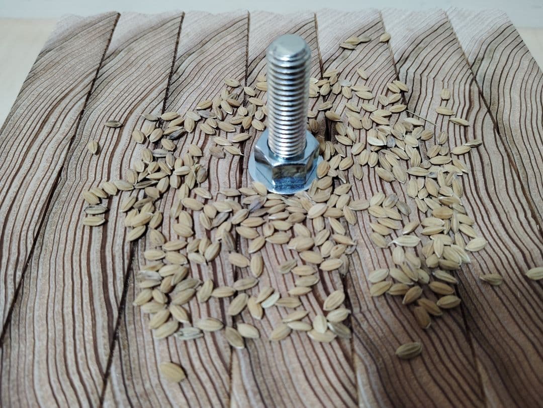 籾摺り機(小型 回転軸ボルトタイプ)