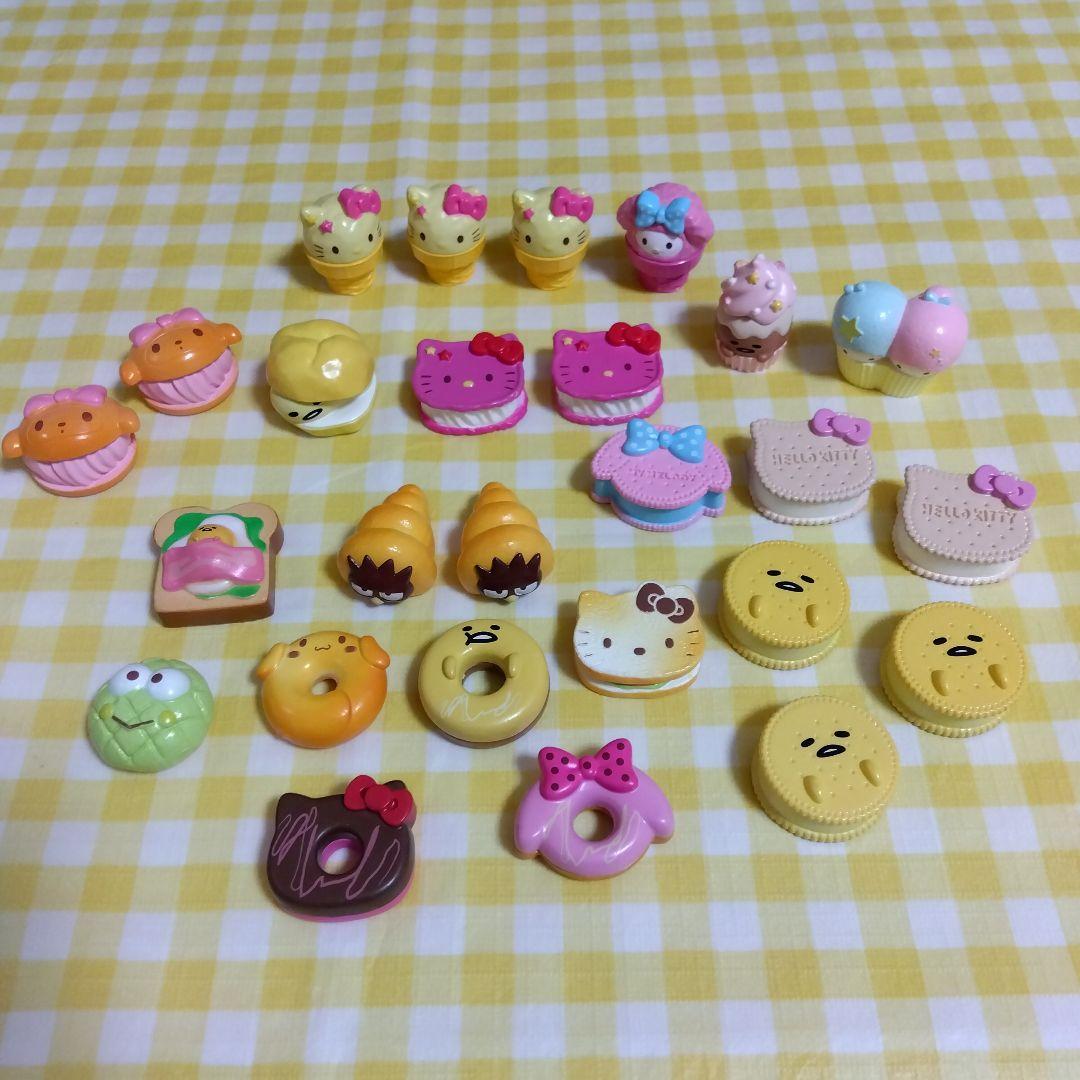 サンリオ　バスボール　バスボム　入浴剤オマケ　キティ　マイメロ　シナモ　ぐでたま