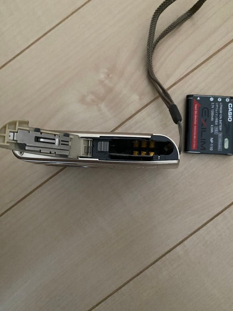 CASIO カシオ EXILIM EX-Z2300 デジカメ【動作確認済】