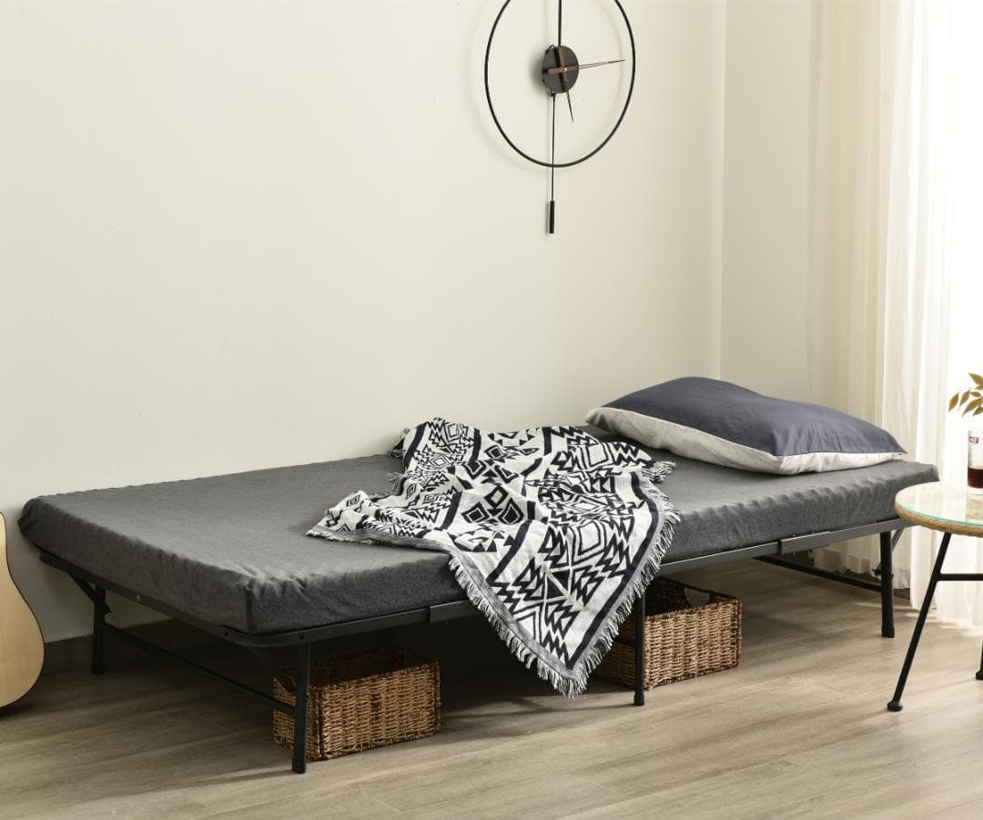 折りたたみ可能パイプベッド　シングルサイズ　組み立て簡単　一人暮らし　BLACK