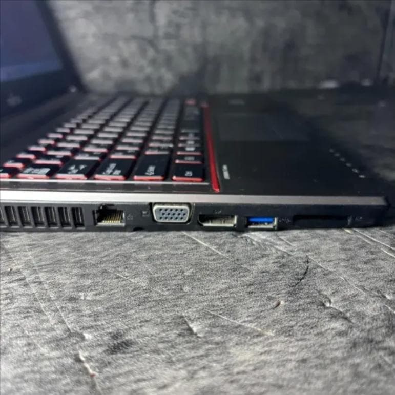 ★Windows11 最新オフィス2024 SSD　初期設定済すぐつかえます★富